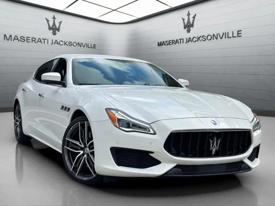 2021 Maserati Quattroporte GranSport photo 1