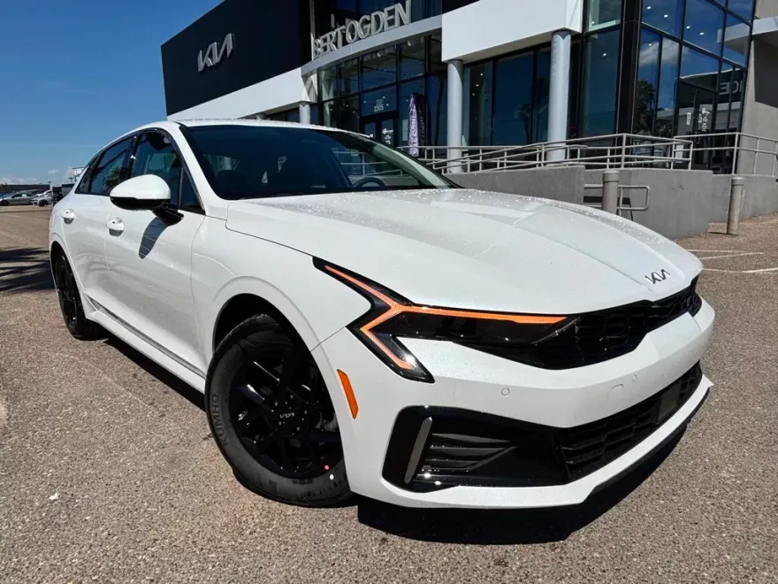 2026 Kia K5 LXS photo 1