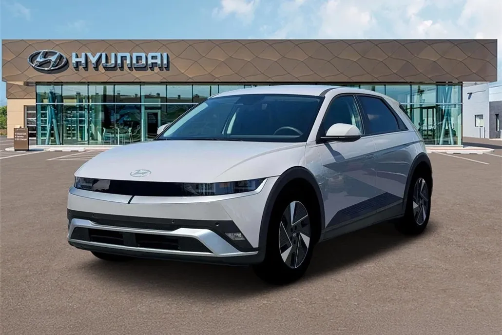 2025 Hyundai Ioniq 5 SE photo 1