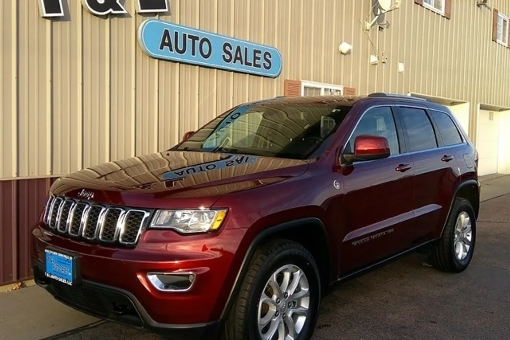 2021 Jeep Grand Cherokee Laredo E photo 1