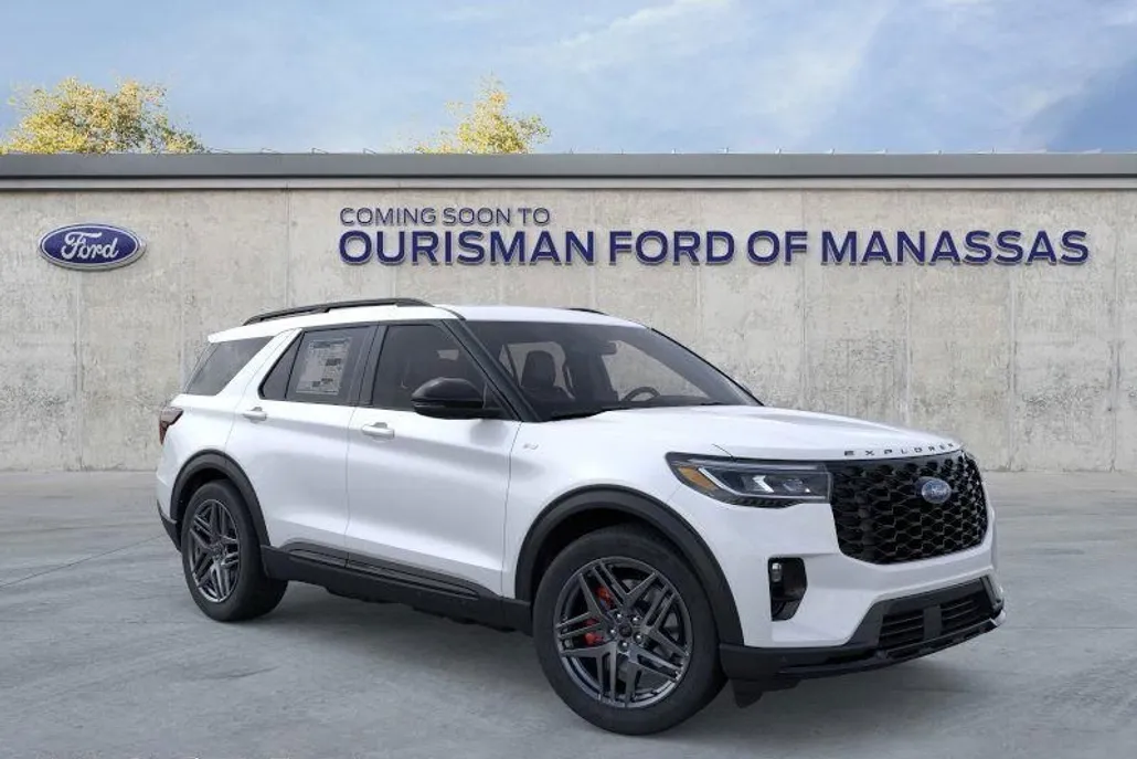 2025 Ford Explorer ST-Line photo 1