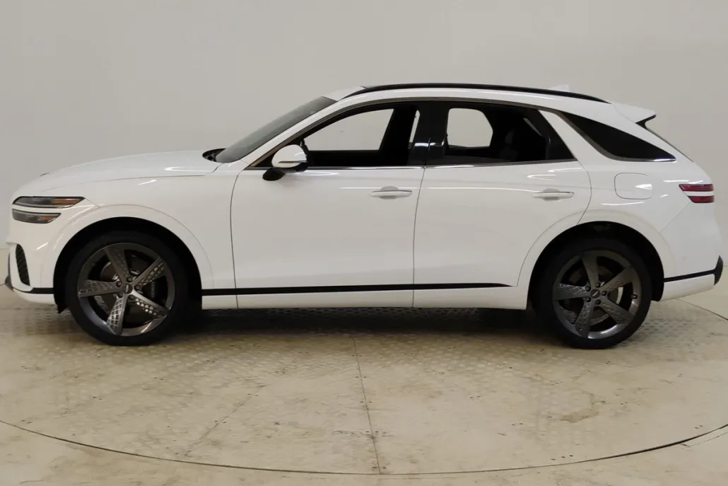 2025 Genesis GV70 3.5T Sport Advanced photo 1