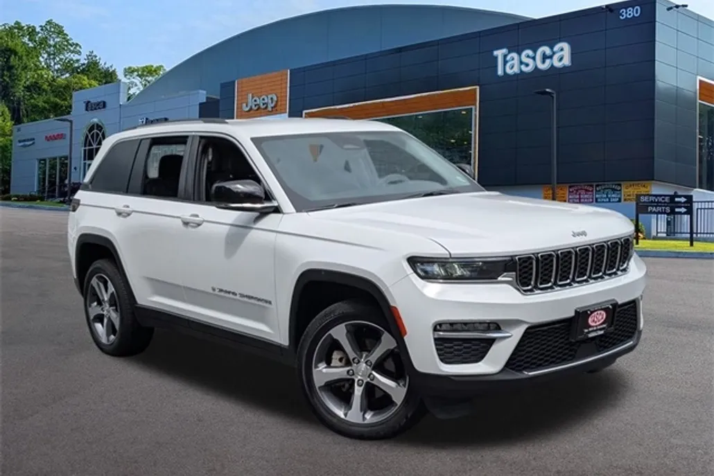 2023 Jeep Grand Cherokee Limited photo 1