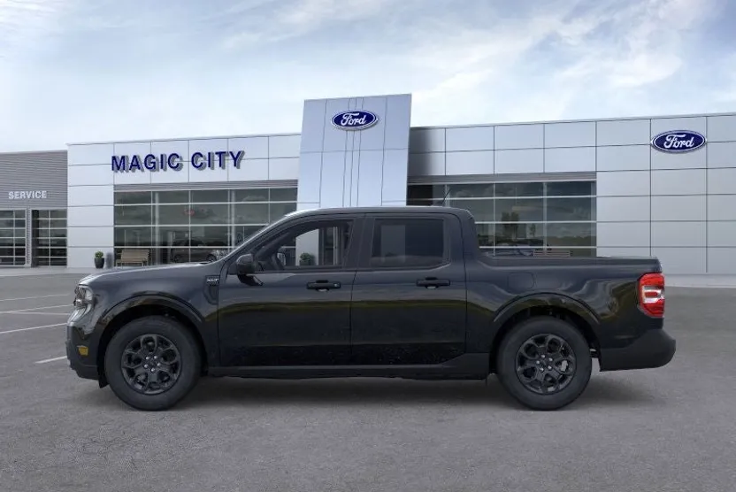 2025 Ford Maverick XLT photo 1