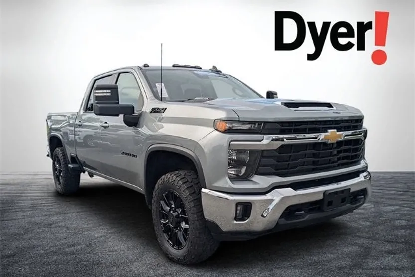 2024 Chevrolet Silverado 2500HD LT photo 1