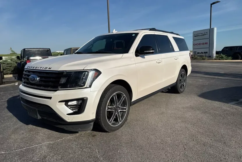 2019 Ford Expedition MAX Limited photo 1