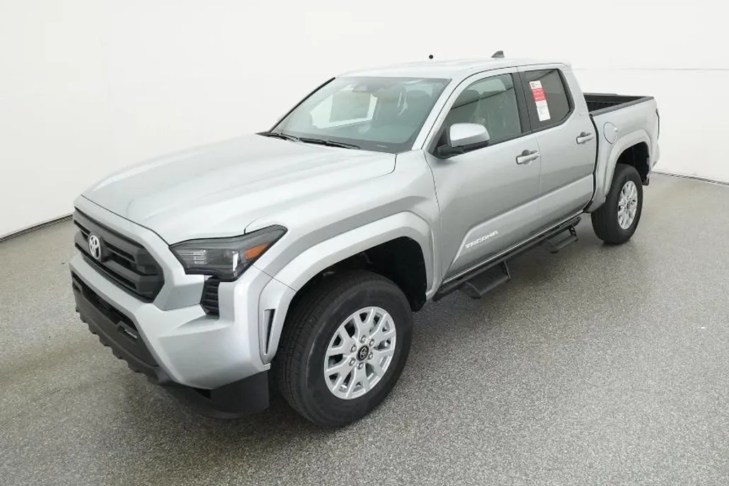 2025 Toyota Tacoma SR5 4x4 Double Cab photo 1