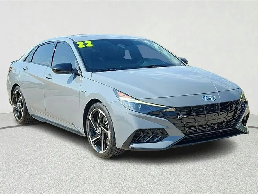 2022 Hyundai Elantra N Line photo 1