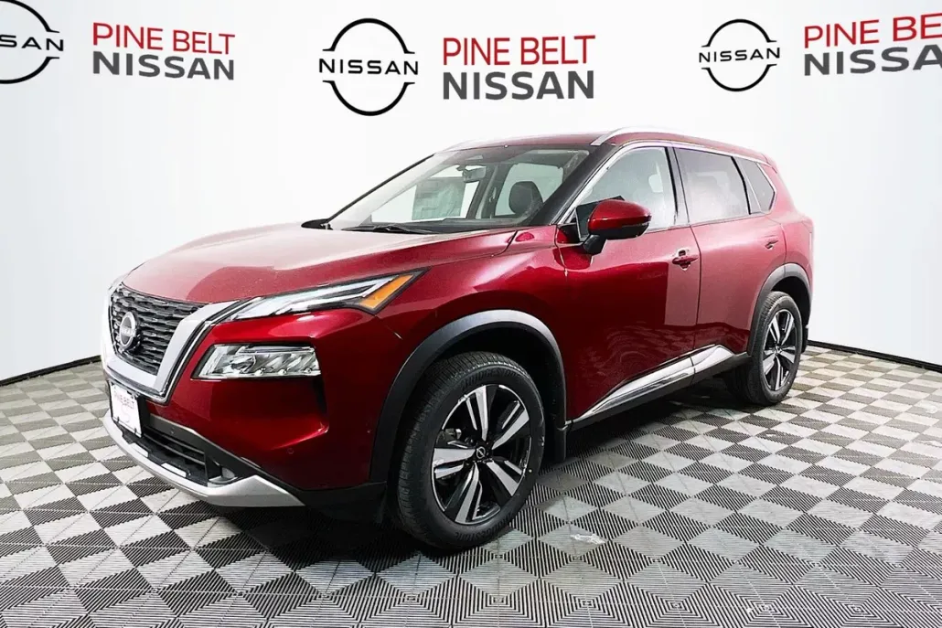2023 Nissan Rogue Platinum photo 1