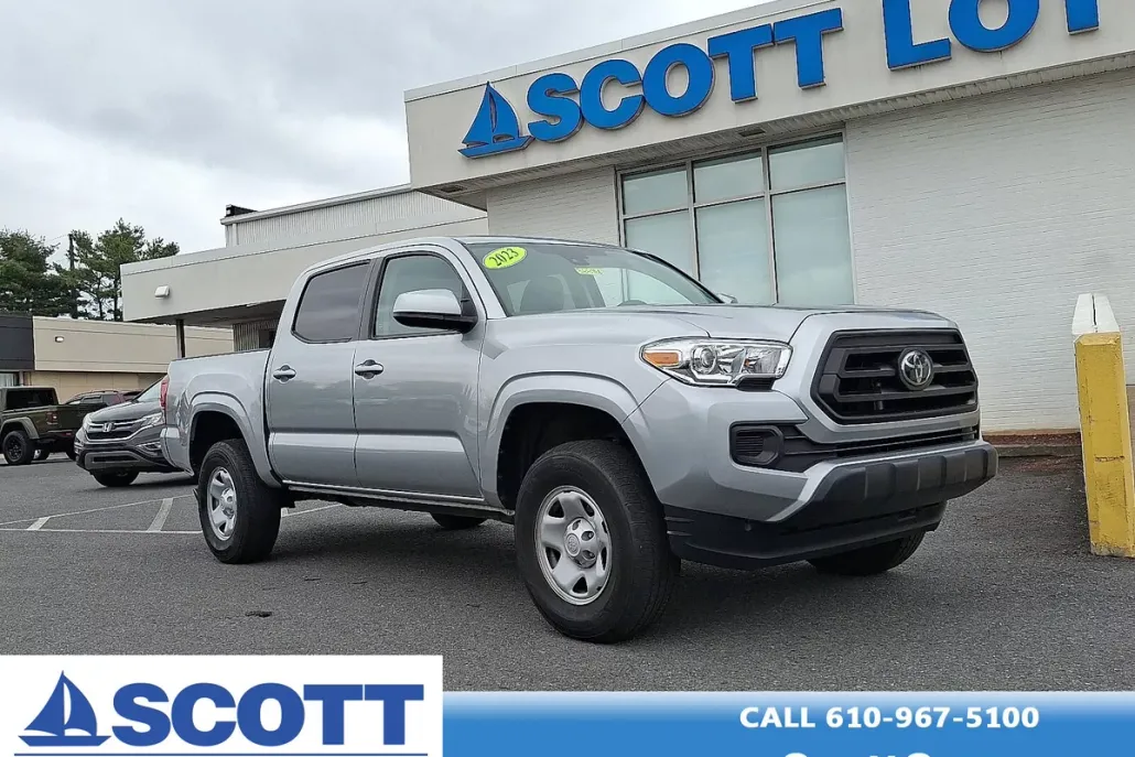 2023 Toyota Tacoma SR photo 1