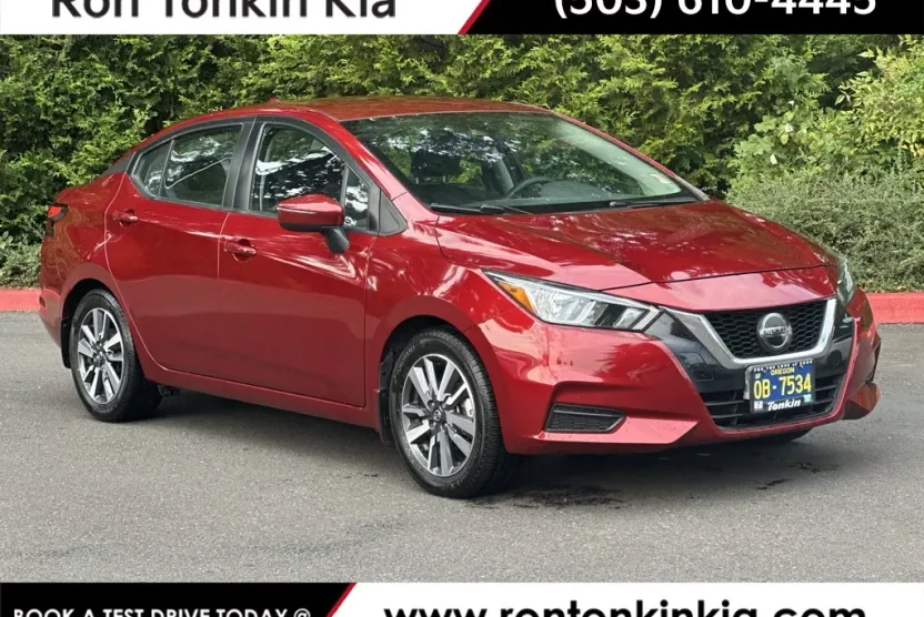 2020 Nissan Versa 1.6 SV photo 1