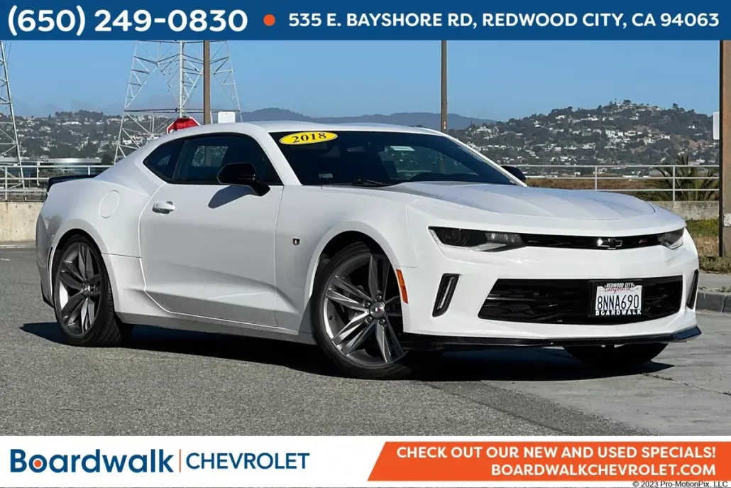 2018 Chevrolet Camaro 2LT photo 1