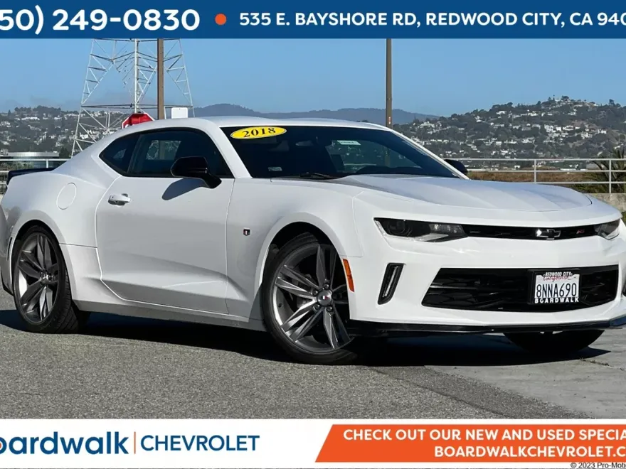 2018 Chevrolet Camaro 2LT photo 1