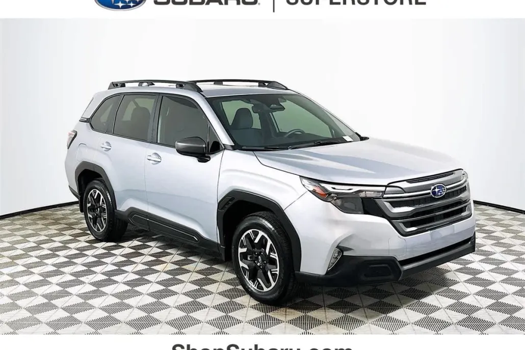 2025 Subaru Forester Premium Base photo 1