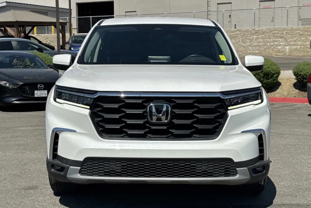 2023 Honda Pilot EX-L photo 1