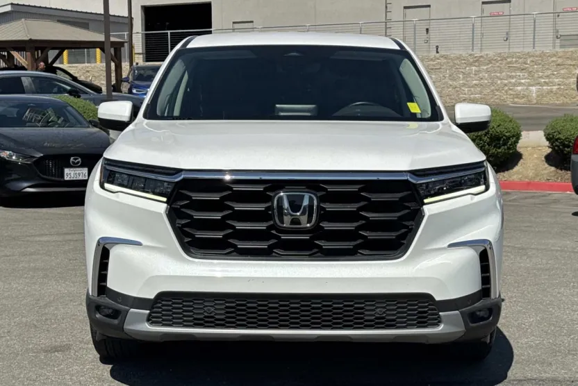 2023 Honda Pilot EX-L photo 1