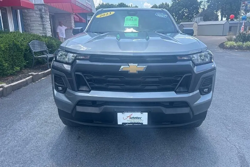 2023 Chevrolet Colorado LT photo 1
