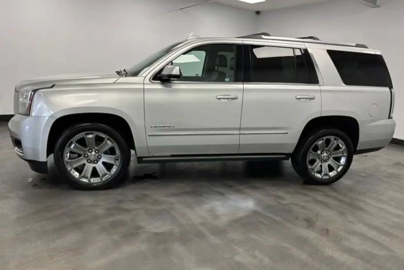 2015 Gmc Yukon Denali photo 1