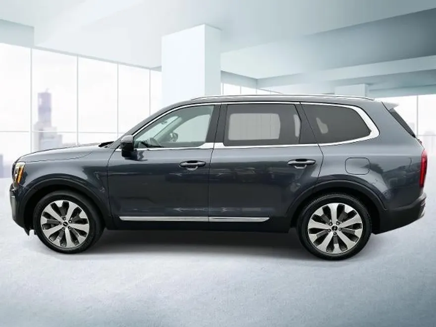 2022 Kia Telluride EX photo 1