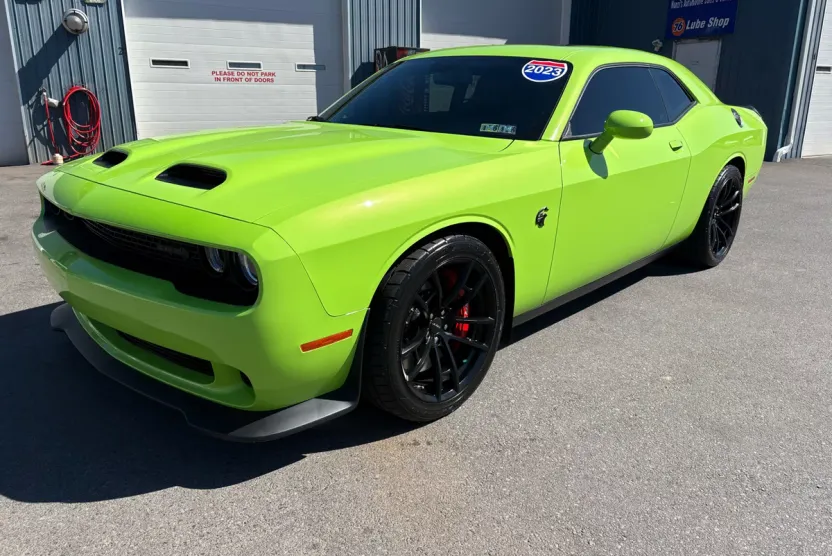 2023 Dodge Challenger SRT8 Hellcat photo 1