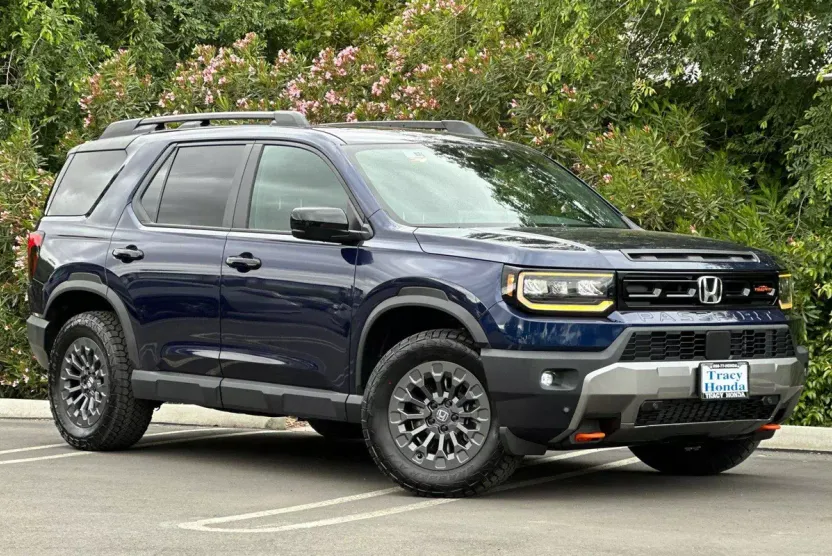 2026 Honda Passport TrailSport photo 1