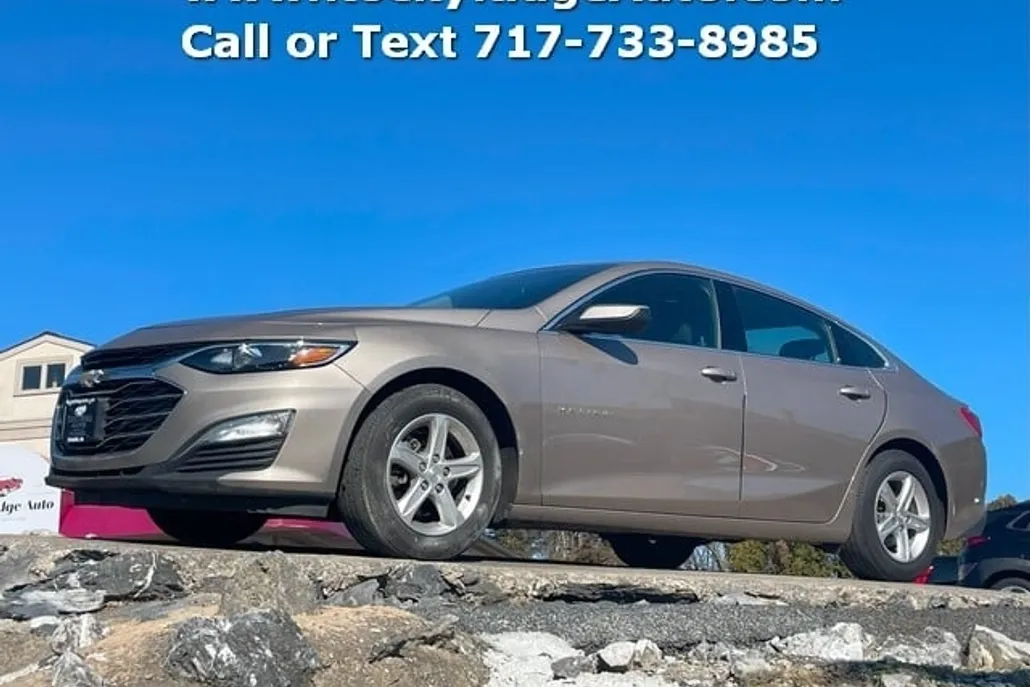 2024 Chevrolet Malibu LS photo 1