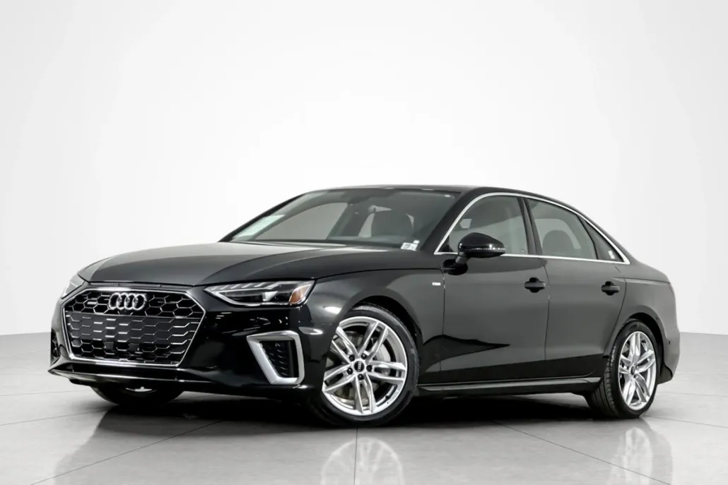 2022 Audi A4 S line Prestige 45 TFSI Quattro photo 1