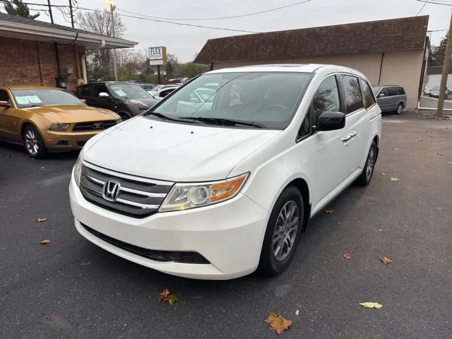 2013 Honda Odyssey EX-L photo 1