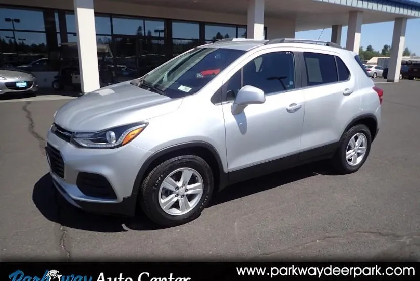 2017 Chevrolet Trax LT photo 1