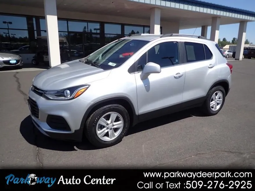 2017 Chevrolet Trax LT photo 1