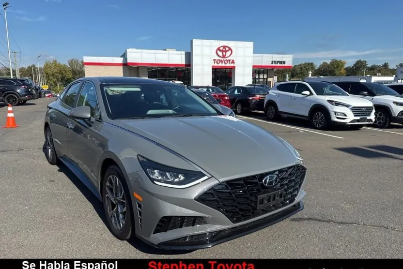 2022 Hyundai Sonata SEL Convenience N Line photo 1