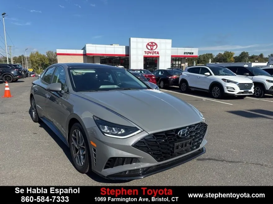 2022 Hyundai Sonata SEL Convenience N Line photo 1
