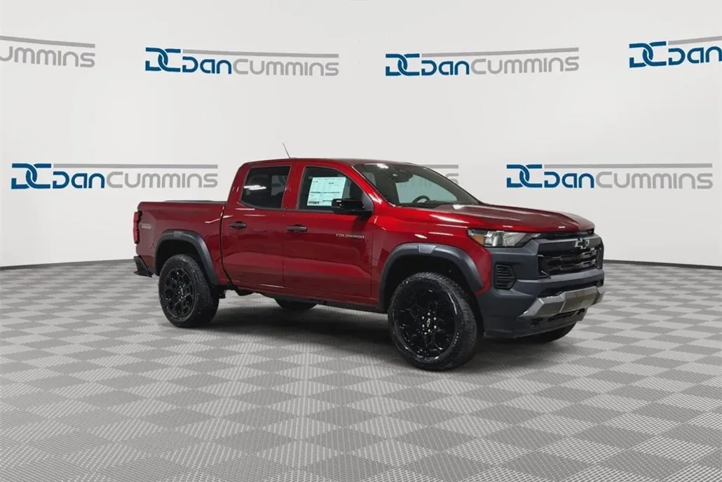 2026 Chevrolet Colorado Trail Boss photo 1