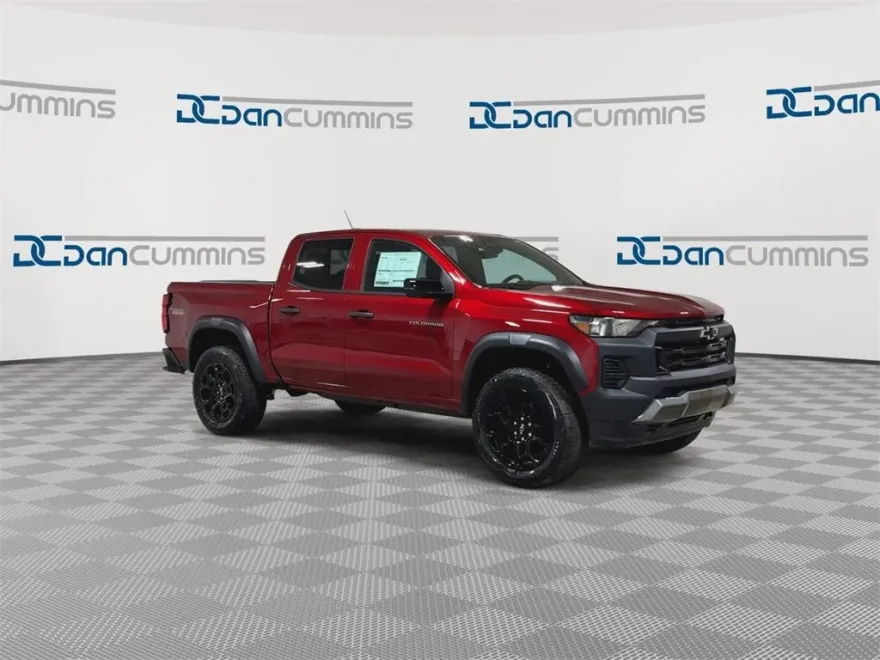 2026 Chevrolet Colorado Trail Boss photo 1