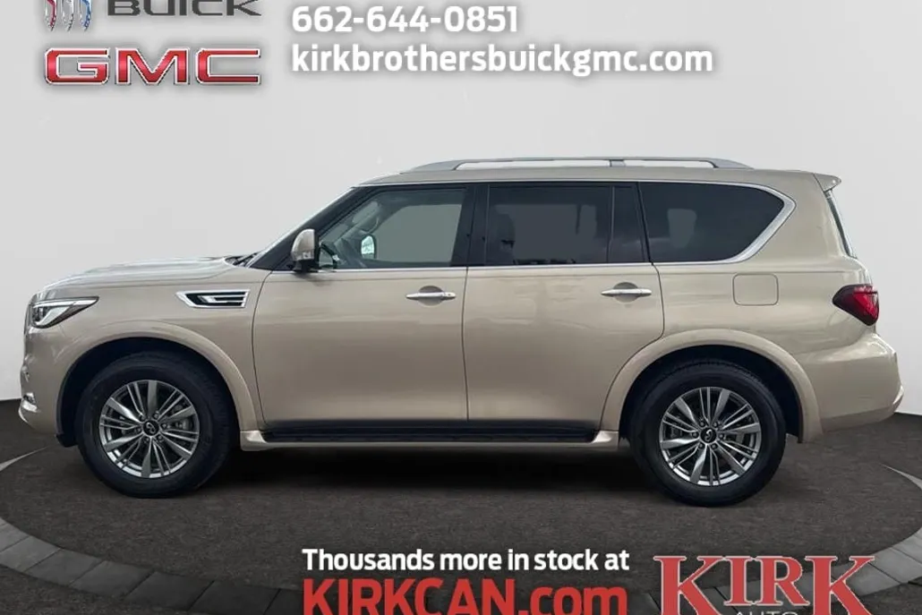 2023 Infiniti QX80 Luxe photo 1