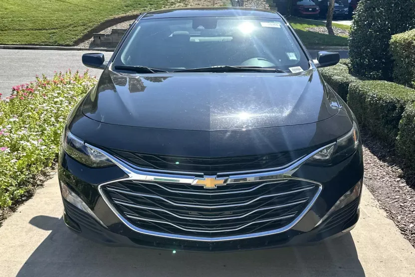 2024 Chevrolet Malibu 1LT photo 1