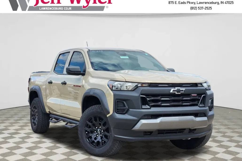 2024 Chevrolet Colorado Trail Boss photo 1