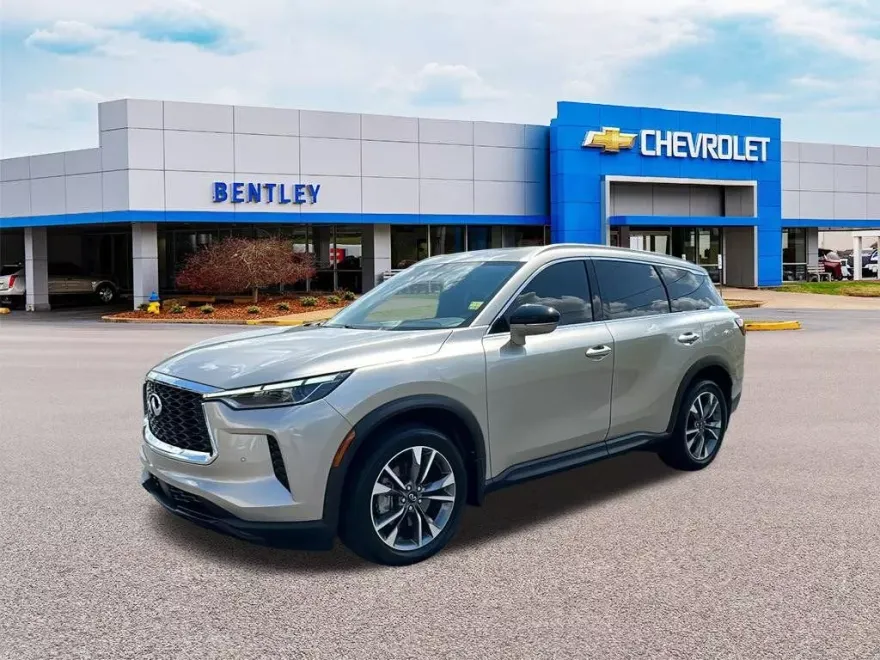 2023 Infiniti QX60 Luxe photo 1