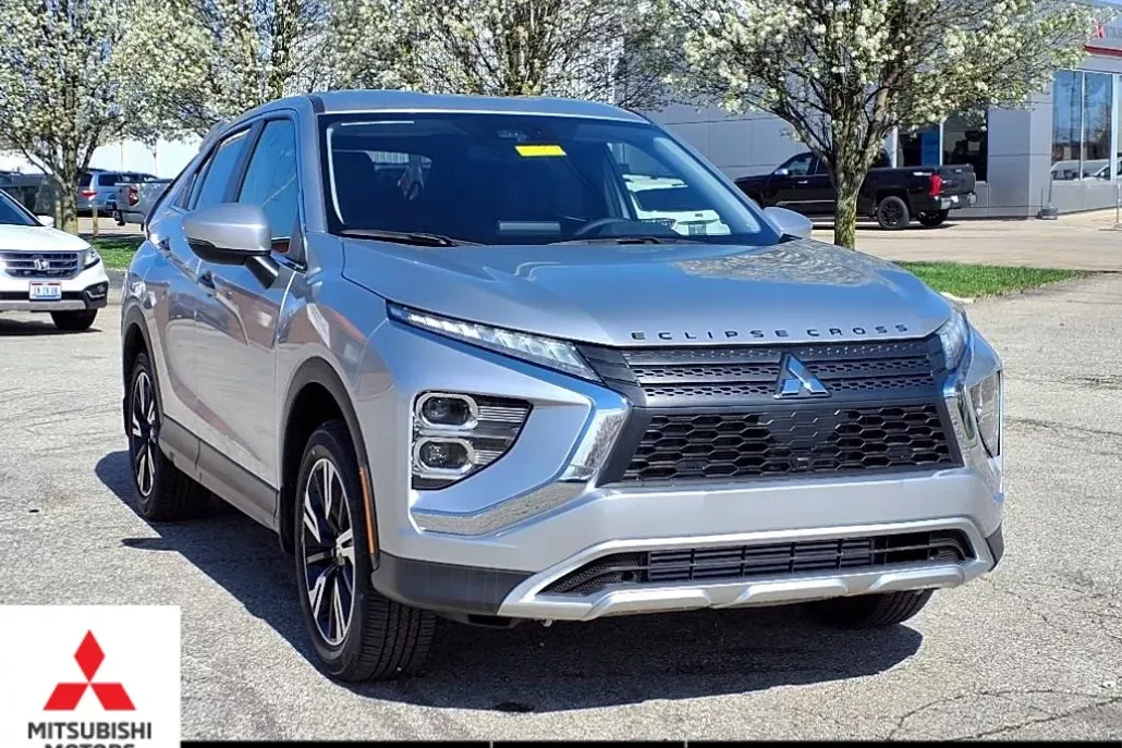 2025 Mitsubishi Eclipse Cross SE photo 1