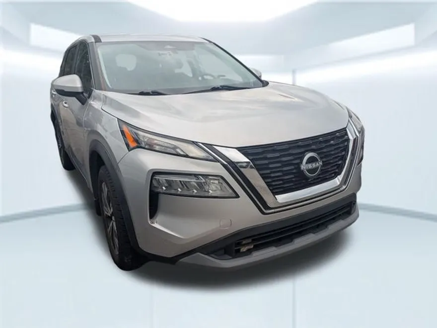 2022 Nissan Rogue SV photo 1