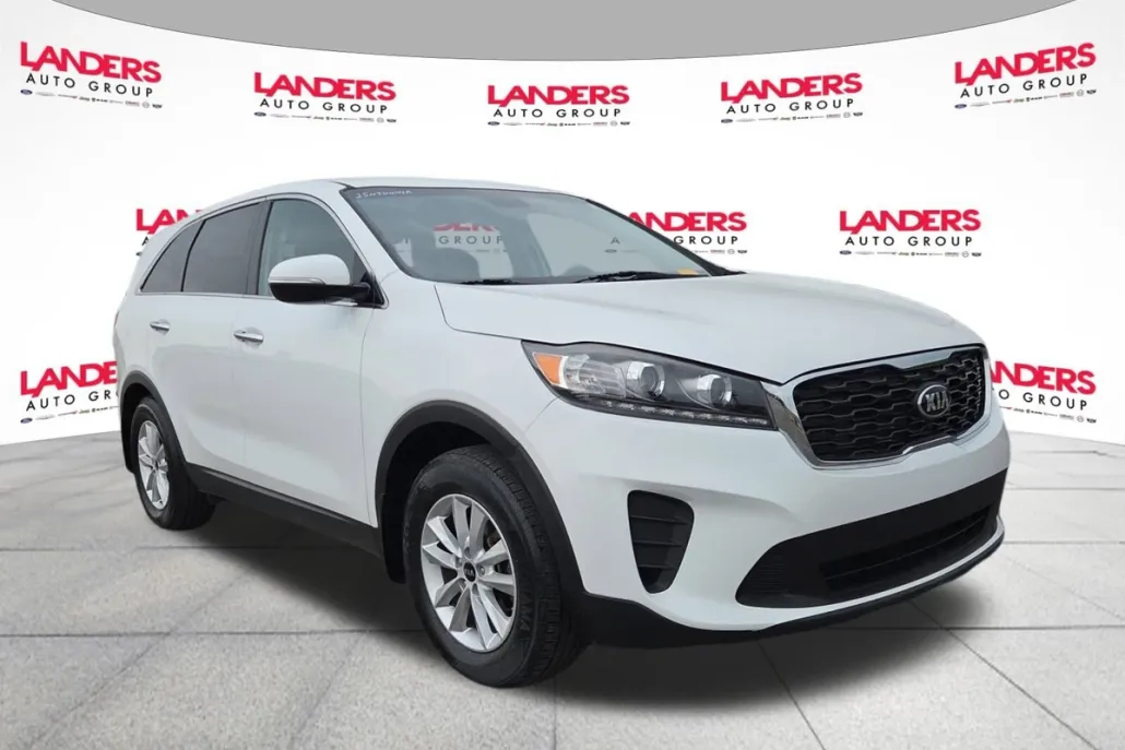 2019 Kia Sorento LX photo 1