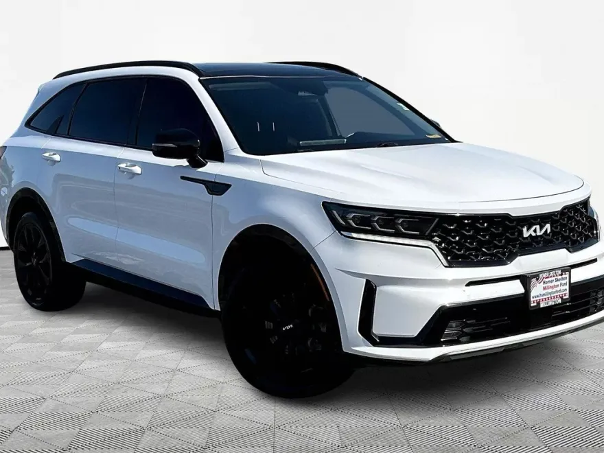 2022 Kia Sorento SX photo 1
