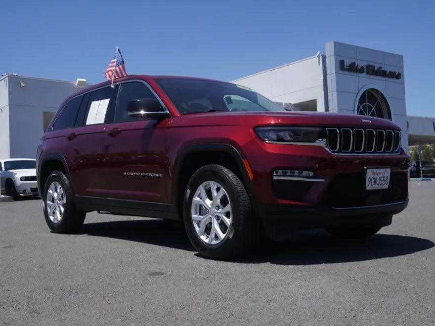 2023 Jeep Grand Cherokee Limited photo 1