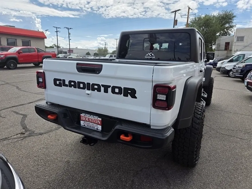 2023 Jeep Gladiator Mojave photo 1