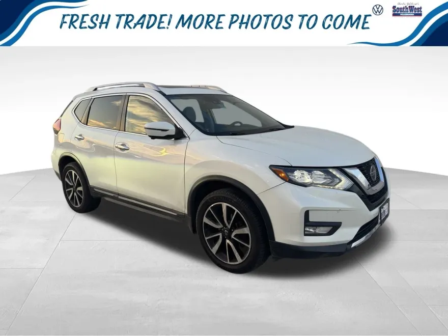 2020 Nissan Rogue SL photo 1