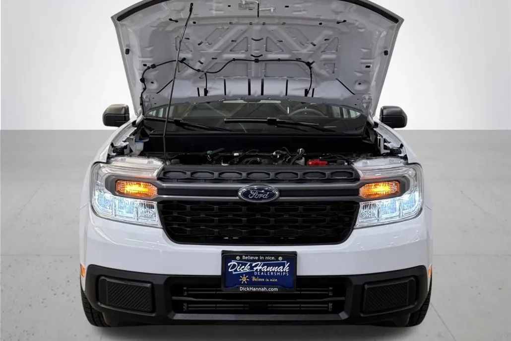 2024 Ford Maverick XLT photo 1