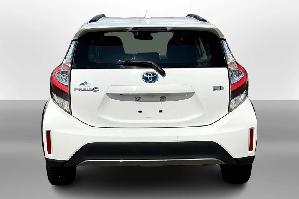 2018 Toyota Prius C Four photo 1