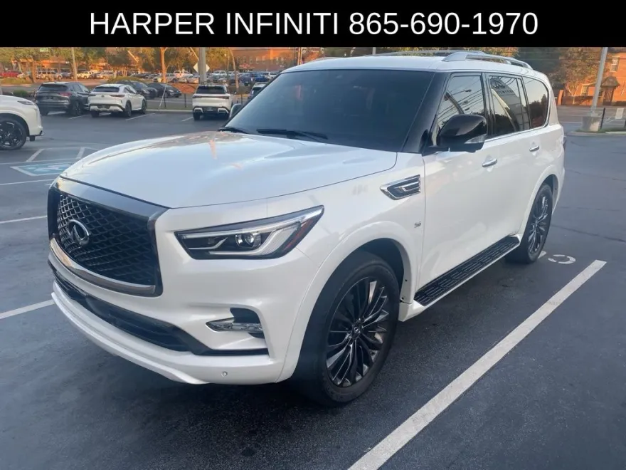 2020 Infiniti QX80 Luxe photo 1
