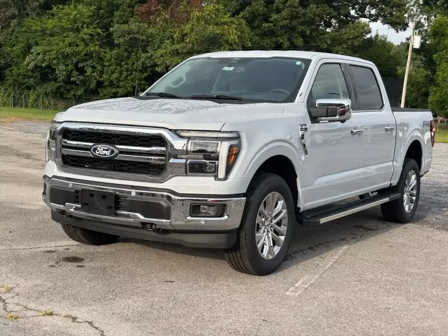 2025 Ford F-150 Lariat photo 1