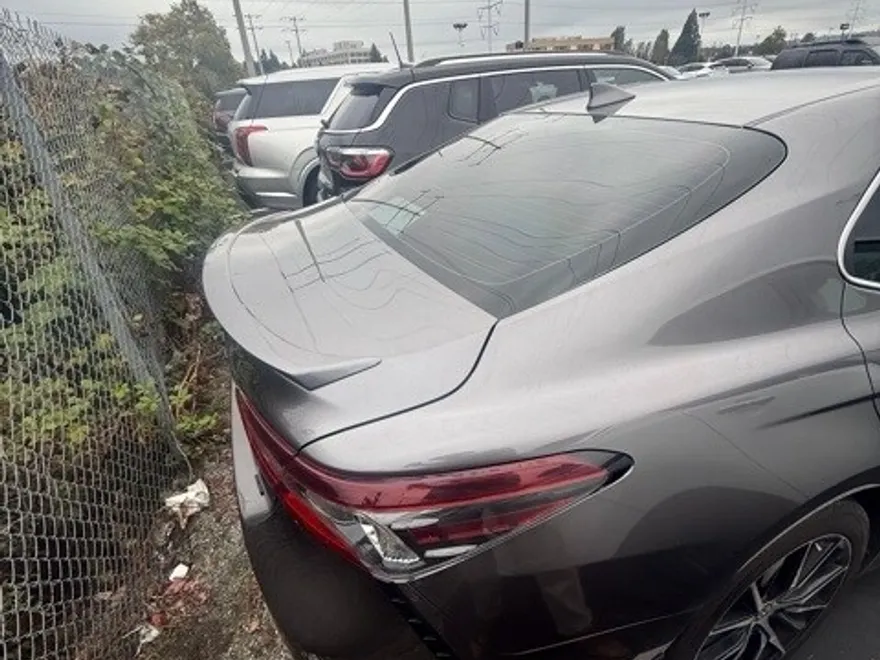 2023 Toyota Camry SE photo 1